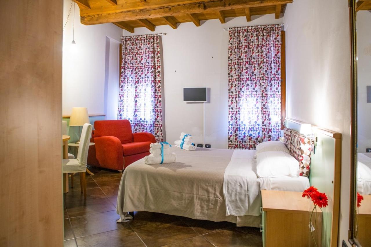 L'Ippogrifo Apartment Ferrara Eksteriør bilde